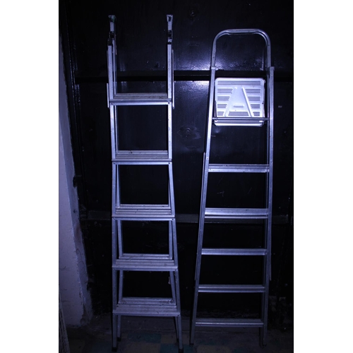 92 - BLACK & DECKER 3-WAY LADDER & ALUMINIUM STEP LADDER