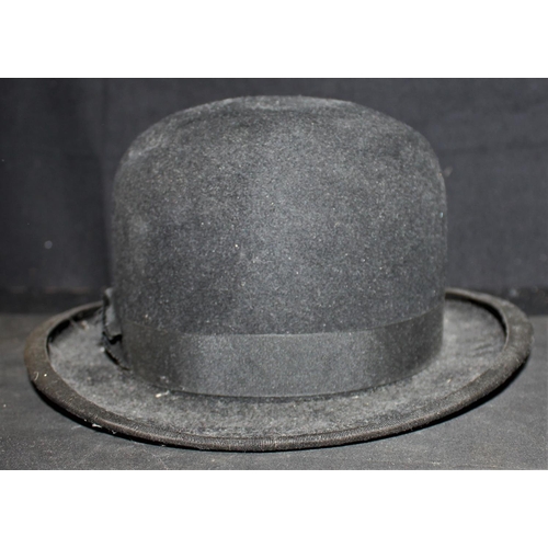 15A - 3 GENT'S HATS: 2 WITH HAT BOXES BRUYNINCKX TOP HAT & UNITES BOWLER HAT & BATTERSBY LONDON HOMBURG