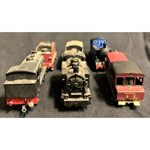 14 - QUANTITY 00 GAUGE NON RUNNERS INCLUDING 8 LOCOS