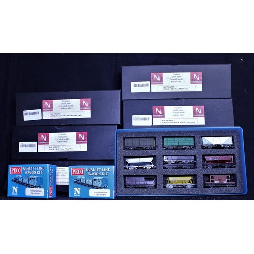 192 - 7 N GAUGE WAGON KITS & 9 N GAUGE WAGONS (UNBOXED)