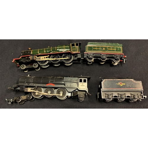 201 - TRIANG 00 GAUGE 4-6-2 BLACK LOCO 'PRINCESS ELIZABETH' R/W 46201 (TESTED) & 3 RAIL HORNBY DUBLO 00 GA... 