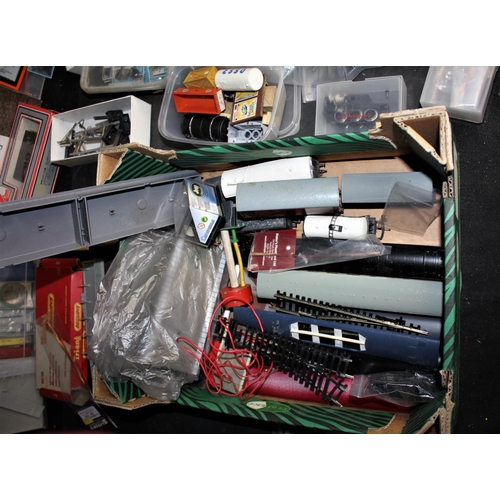 222 - 2 BOXES ASSORTED 00 GAUGE ACCESSORIES