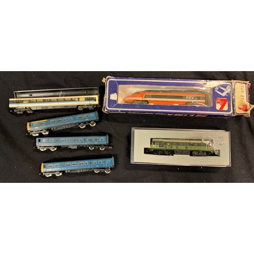 278A - BACHMANN D5038 ENGINE, LIMA MODELS TGV ENGINE & 4 CARRIAGES