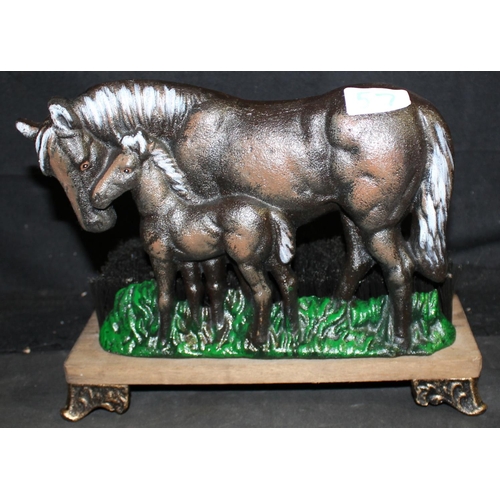 568 - @HORSEHEAD BOOT HOLDER