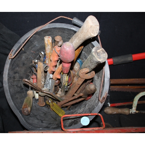 566 - ELECTRIC STRIMMER & MISC TOOLS