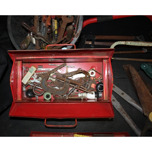 566 - ELECTRIC STRIMMER & MISC TOOLS