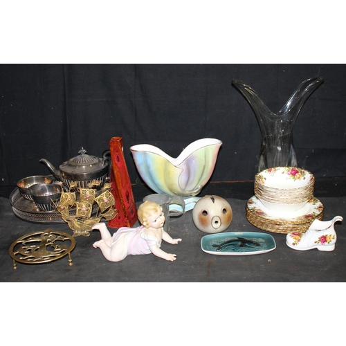 11 - MISCELLANEOUS ITEMS - ROYAL ALBERT 