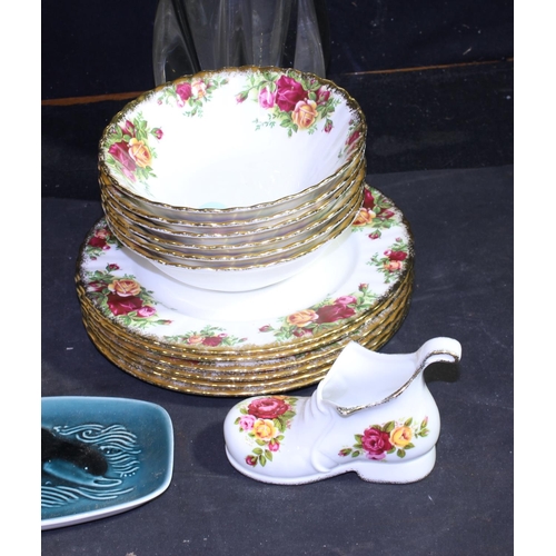 11 - MISCELLANEOUS ITEMS - ROYAL ALBERT 