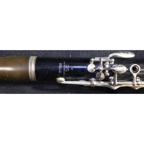 39 - YAMAHA CLARINET AND SMALL BANJO IN CASE