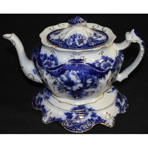 20 - VARIOUS ITEMS FLOW BLUE INCLUDING LARGE JARDINIERE c1890 (CHIP ON INSIDE RIM) & VICTORIAN TEA PO... 