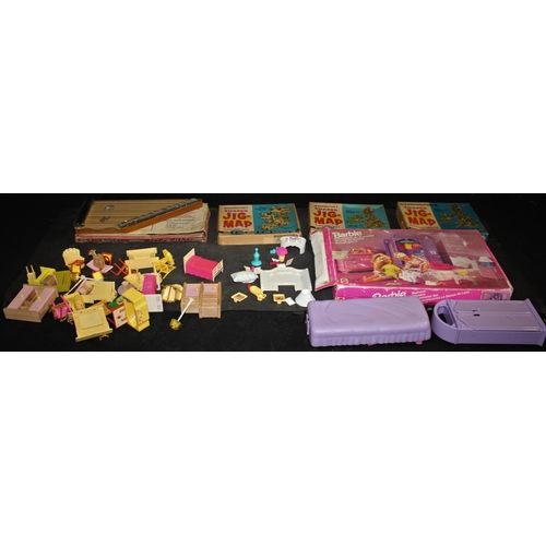 23 - VARIOUS TOYS, GAMES & PUZZLES INCLUDING BARBIE ACCESSORIES