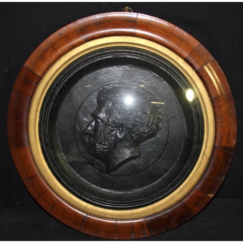 261 - SIDE PROFILE PORTRAIT IN IRON PLAQUE SET IN ROSEWOOD FRAME WITH CONVEX GLASS