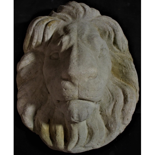 300 - STONEWORK GARDEN LION MASK