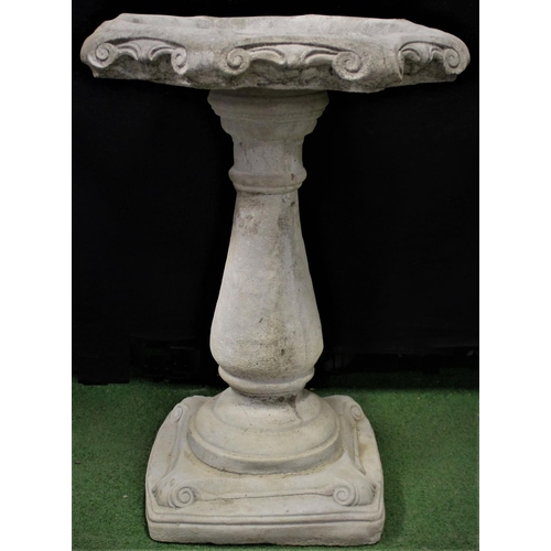 118 - STONEWORK BALUSTER BIRD BATH (HEIGHT 2ft WITH 20