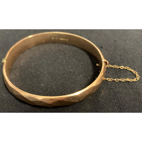 341 - 9ct GOLD BANGLE (12.6g)