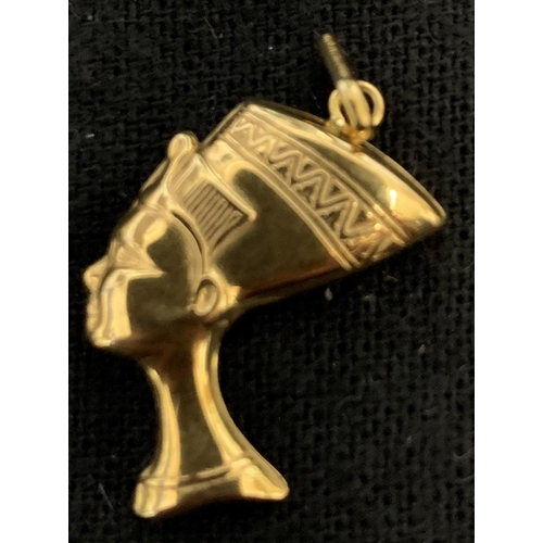 352 - 9cT GOLD NEFERTITI PENDANT 1.6G