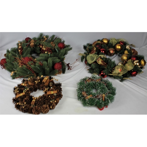 41 - 10 VARIOUS CHRISTMAS WREATHS (7 WITH BOXES)