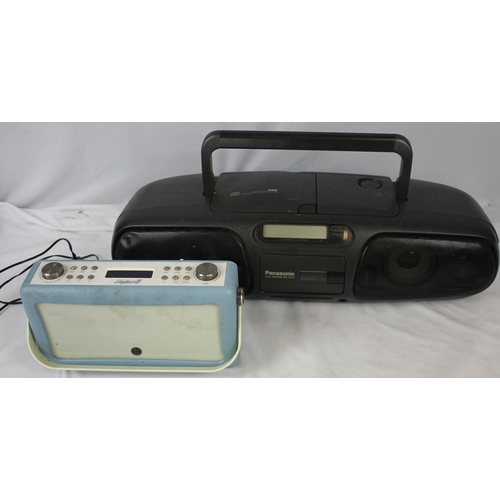 45 - HEPBURN DAB/FM RADIO (AERIAL DAMAGED) & PANASONIC CD/RADIO/CASSETTE