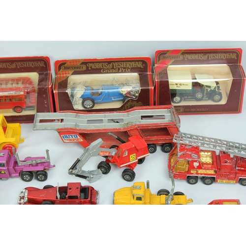 49 - BOX MATCHBOX DIE CAST VEHICLES - PLAY WORN