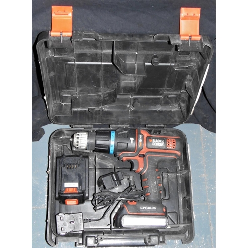 80 - BLACK & DECKER 18v LITHIUM DRILL WITH 2 BATTERIES - WORKING