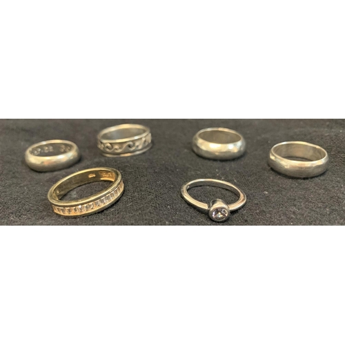 173 - 20 VARIOUS SILVER RINGS (3 Rings not marked Silver)