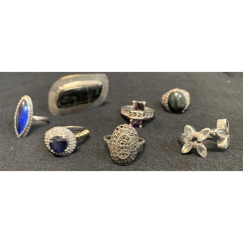 173 - 20 VARIOUS SILVER RINGS (3 Rings not marked Silver)