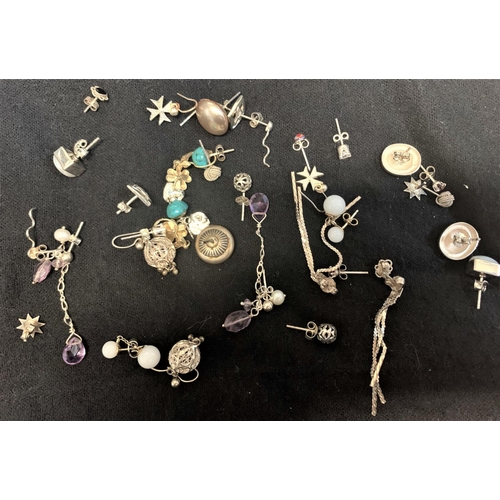 175 - QUANTITY OF SILVER JEWELLERY INCLUDING 21 PAIRS EARRINGS