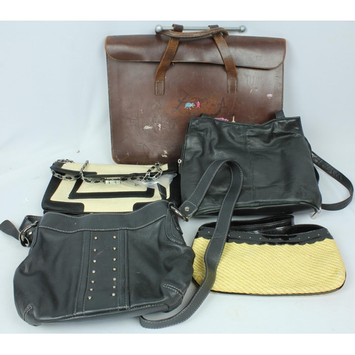 394 - LEATHER SATCHELS & VARIOUS BAGS INCLUDING GUCCI