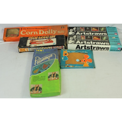33 - 6 CRAFT ITEMS: 2 HAMLIN BIG BOX ART STRAWS, GENERAL CRAFTS PICTURESQUE, HOBBY HORSE BEAD LOOM KIT, T... 