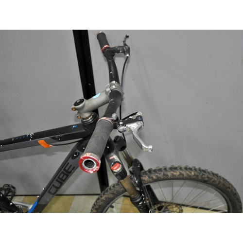 4 - CUBE CURVE 24 SPEED MOUNTAIN BIKE WITH FRONT SUSPENSION AND DISC BRAKE TO FRONT. 20