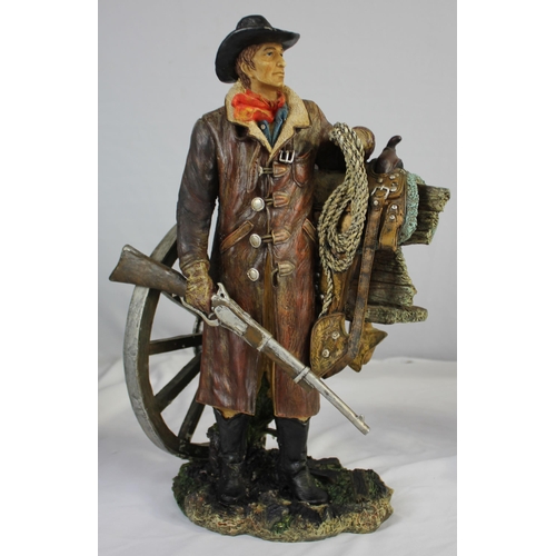 8 - STUDIO COLLECTION BRONZE LEGEND COWBOY (BOXED), LARGE FIGURINE OF COWBOY WITH SHOTGUN (42cm), FIGURI... 