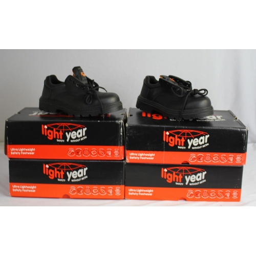 31 - 4 PAIRS JAL GROUP LIGHT YEAR SAFETY BOOTS (UK SIZE 6/39) - OPTION OF LOT 32