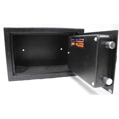 38 - DIGITAL SAFE - NO KEY (CODE 1921)