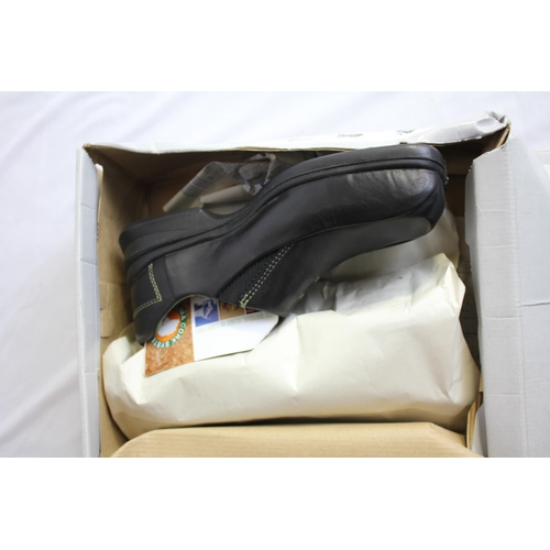 42 - 8 PAIRS LAVORO 'SOPHIA' BLACK CLIP ON SAFETY SHOES (7 x SIZE 6/39 AND 1 x SIZE 3/36)