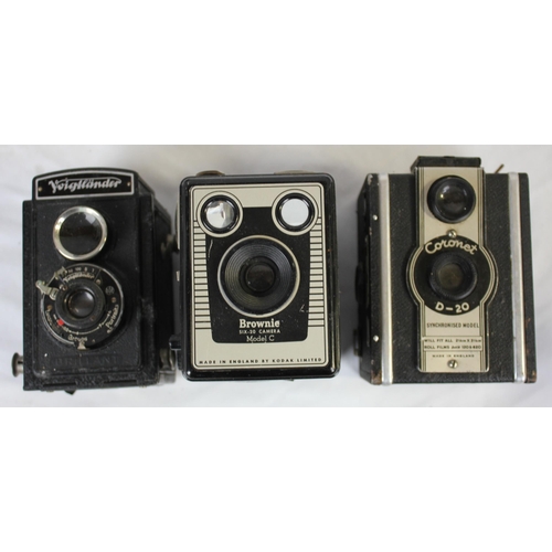 43 - WICKER BASKET OF OLD CAMERAS INCLUDING BROWNIE