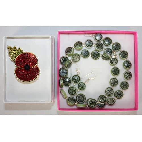 70 - SET OF 6 TEASPOONS (MARKED HARTVERGOLDET, SOLINGEN GERMANY), SET OF 6 DUCK DESIGN NAME CARD HOLDERS ... 