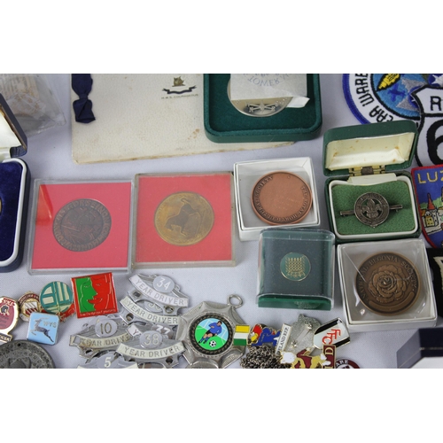 74 - TUB OF VARIOUS BADGES & MEDALS