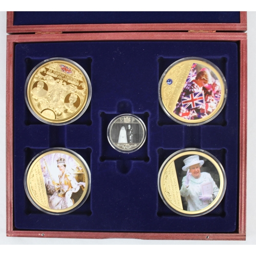 79 - 5 COMMEMORATIVE COINS IN PRESENTATION BOX: 2 CELEBRATING THE DIAMOND JUBILEE OF HER MAJESTY THE QUEE... 