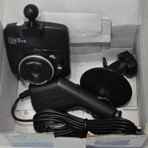 95 - TOM TOM SAT NAV - NO CABLES OR CARD AND HD VEHICLE BLACKBOX DVR