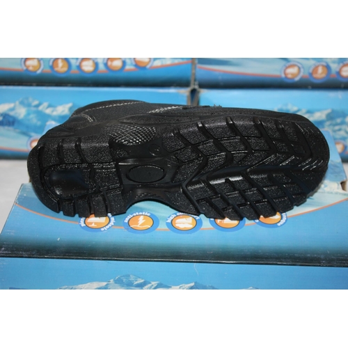 120 - 6 PAIR ROK-WEAR SAFETY SHOES SIZE 3