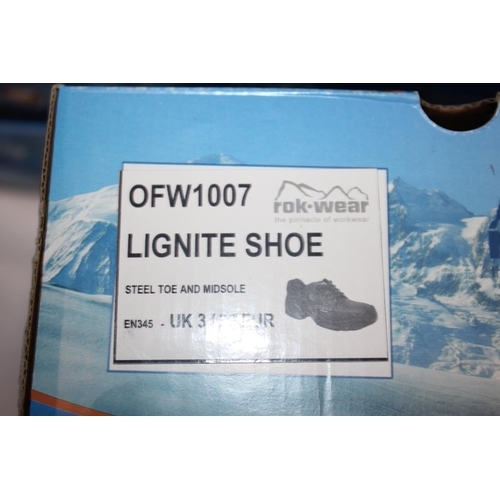 120 - 6 PAIR ROK-WEAR SAFETY SHOES SIZE 3