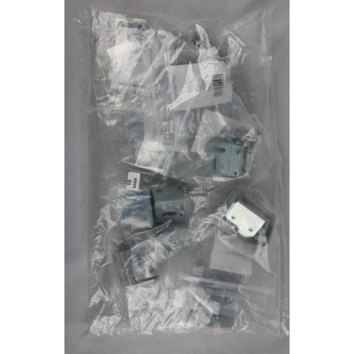 124 - 1 PACK (10 BAGS OF 25 PER PACK) OF PLAIN BRASS PLATED GLASS PLATES (32mm), 1 PACK (10 BAGS OF 10 PER... 