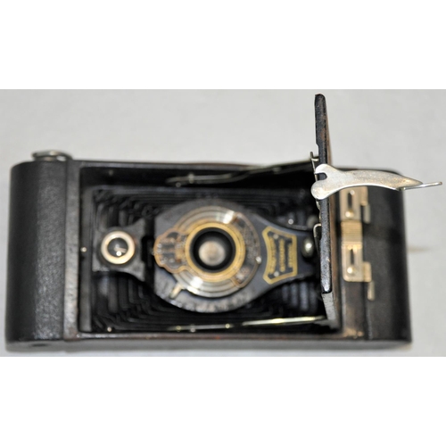 156 - VARIOUS CAMERAS AND MOVIE PROJECTORS