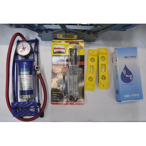 186 - CANTILEVER TOOL BOX, TOOLS AND FOOTPUMP