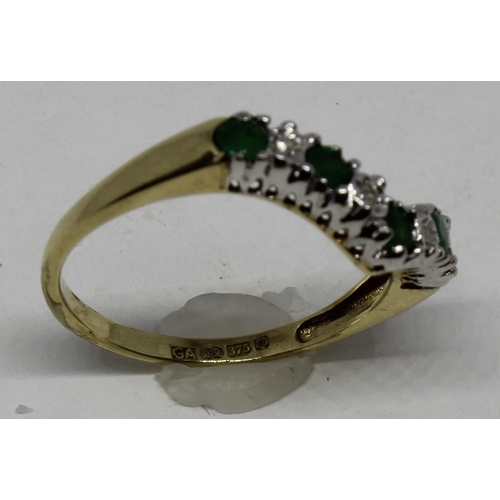 358 - 9ct GOLD WISHBONE RING SET 4 DIAMONDS AND GREEN STONES (2.4g) - SIZE 0