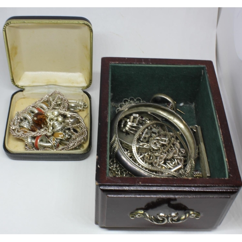 381 - QUANTITY OF SILVER AND SILVER COLOURED JEWELLERY