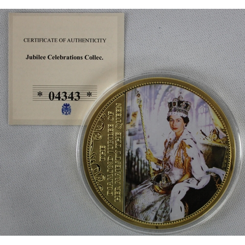 382 - 5 COMMEMORATIVE COINS: HEAD OF THE HOUSE OF WINDSOR HM QUEEN ELIZABETH II, 2 x THE DIAMOND JUBILEE O... 