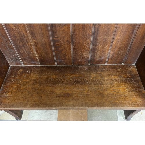 83 - OAK SETTLE - 44 INCHES WIDE