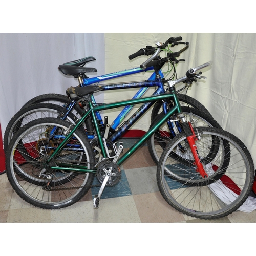 18 - 3 MOUNTAIN BIKES - BARRACUDA MAYHEM 21 SPEED FRONT SUSPENSION WITH SHIMANO DISC BRAKES (NO PEDDLES),... 