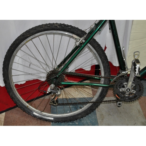 18 - 3 MOUNTAIN BIKES - BARRACUDA MAYHEM 21 SPEED FRONT SUSPENSION WITH SHIMANO DISC BRAKES (NO PEDDLES),... 